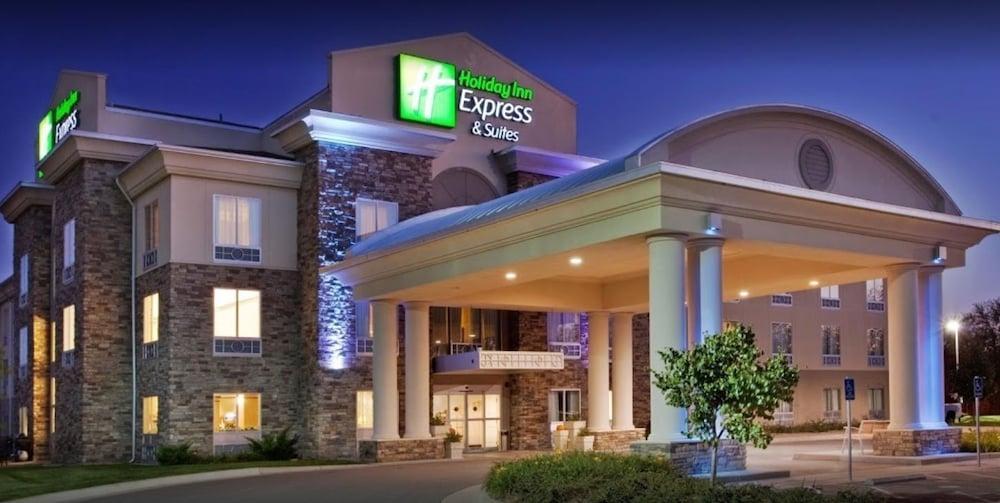 Holiday Inn Express & Suites East Wichita I-35 Andover By Ihg Exterior foto