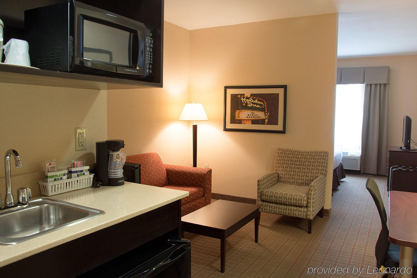 Holiday Inn Express & Suites East Wichita I-35 Andover By Ihg Exterior foto