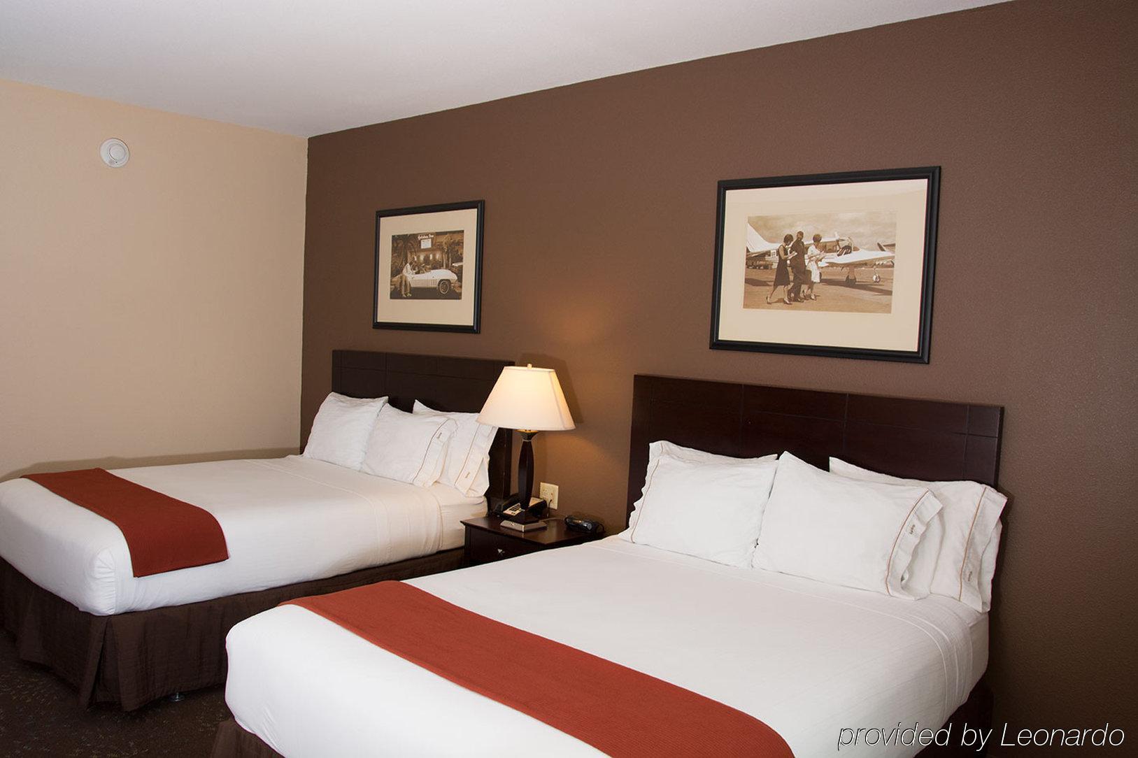 Holiday Inn Express & Suites East Wichita I-35 Andover By Ihg Exterior foto