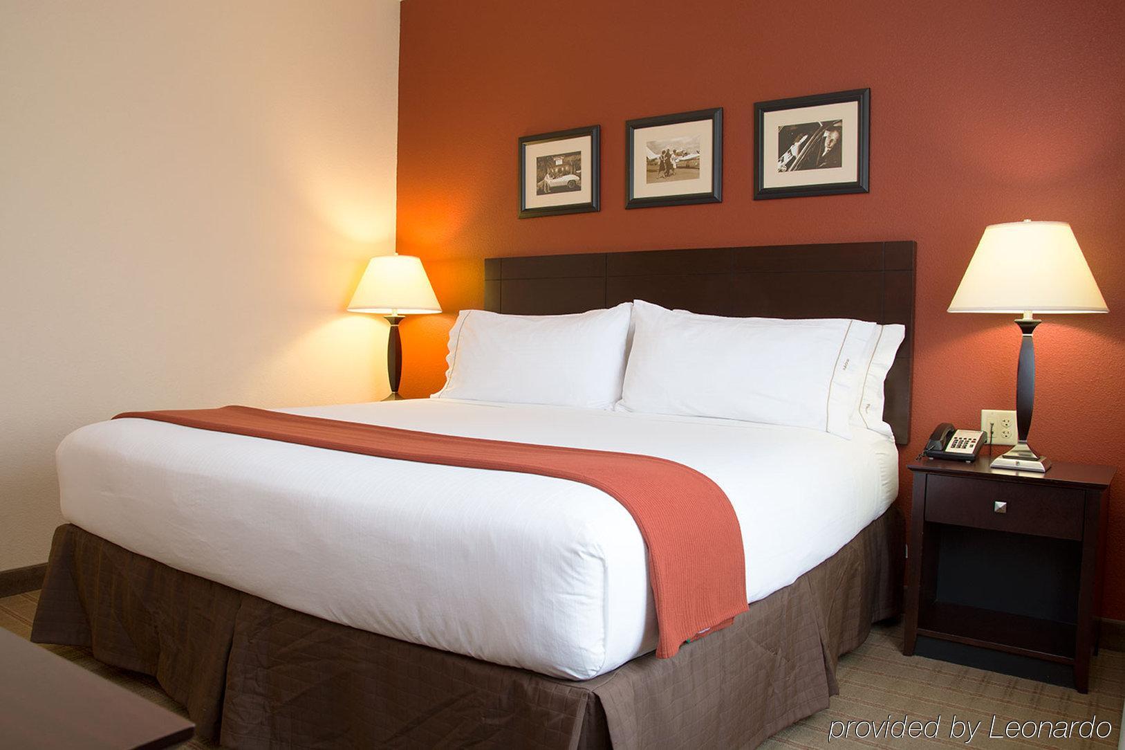 Holiday Inn Express & Suites East Wichita I-35 Andover By Ihg Exterior foto