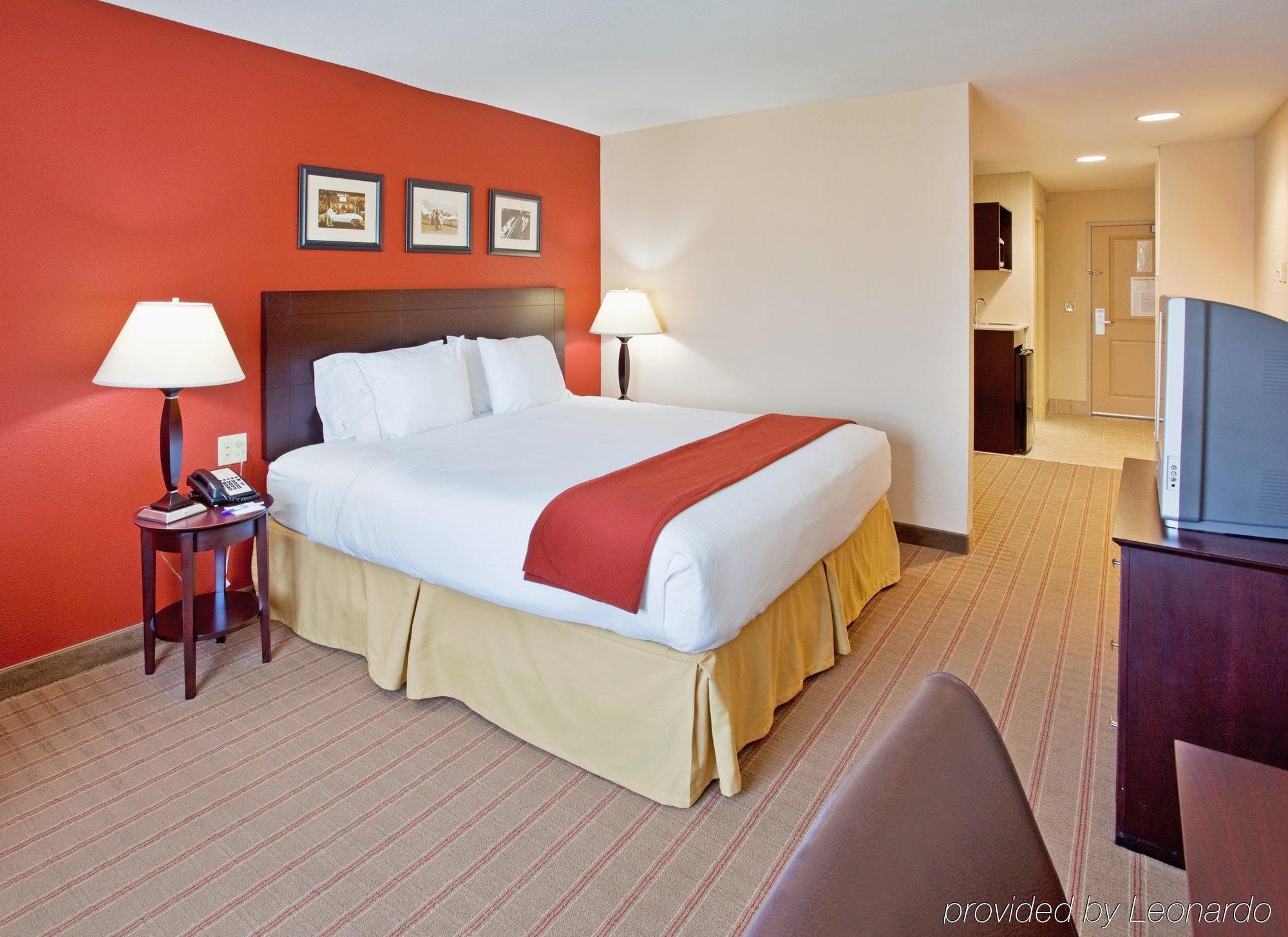 Holiday Inn Express & Suites East Wichita I-35 Andover By Ihg Exterior foto